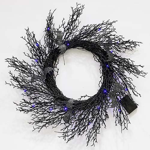 23'' Lighted Bat Twig Wreath on Natural Twig Base